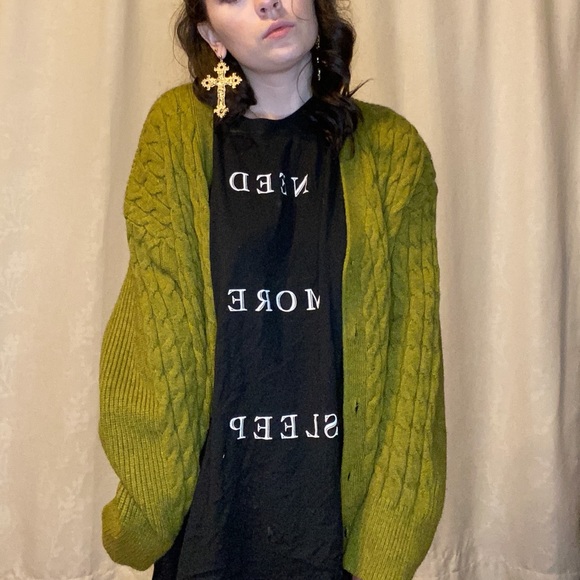 Green vintage sweater. - Picture 3 of 3